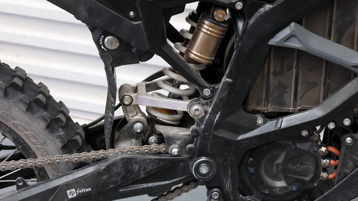 AMP Ultra-B Rear Suspension Linkage